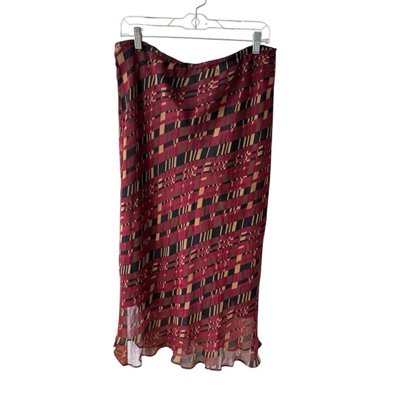 SOLD VINTAGE NYC Design Co 100% Silk Slip Skirt - Picture 7 of 8